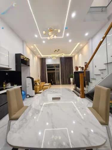 Cho thuê nhà hẻm Đường Lê Thánh Tôn Nha Trang, Khánh Hòa – 3 phòng ngủ, giá 7 triệu
