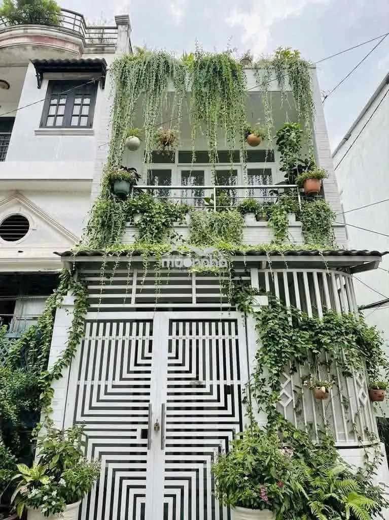 Cho thuê phòng trọ Hẻm 105 Hoàng Hoa Thám Quận Bình Thạnh, TP.HCM – 2 phòng ngủ, giá 13.5 triệu