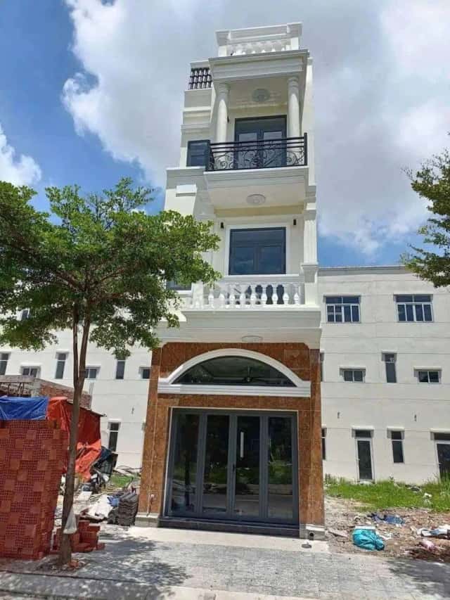 Cho thuê nhà hẻm Đường N3 Dĩ An, TP.HCM – 4 phòng ngủ, giá 13 triệu Cho thuê nhà hẻm Đường N3 Dĩ An, TP.HCM – 4 phòng ngủ, giá 13 triệu