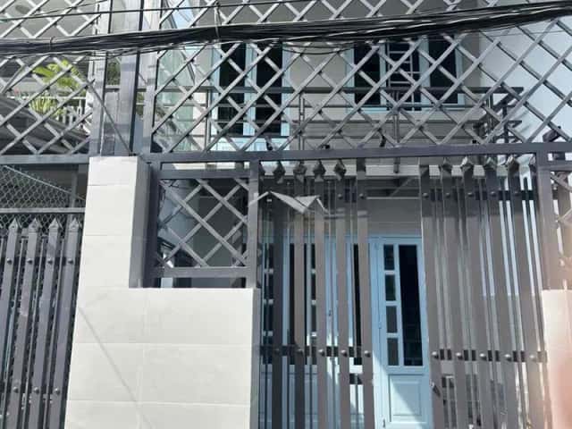 Cho thuê nhà hẻm Huỳnh Tấn Phát Huyện Nhà Bè, TP.HCM – 5 phòng ngủ, giá 10 triệu Cho thuê nhà hẻm Huỳnh Tấn Phát Huyện Nhà Bè, TP.HCM – 5 phòng ngủ, giá 10 triệu