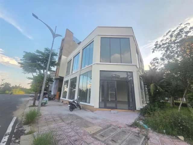 Cho thuê nhà mặt tiền Phạm Văn Ngôn Quận 2 cũ, TP. Thủ Đức – giá 150 triệu Cho thuê nhà mặt tiền Phạm Văn Ngôn Quận 2 cũ, TP. Thủ Đức – giá 150 triệu