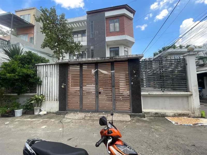 Cho thuê nhà hẻm Nguyễn Văn Quá Quận 12, TP.HCM – 4 phòng ngủ, giá 15 triệu