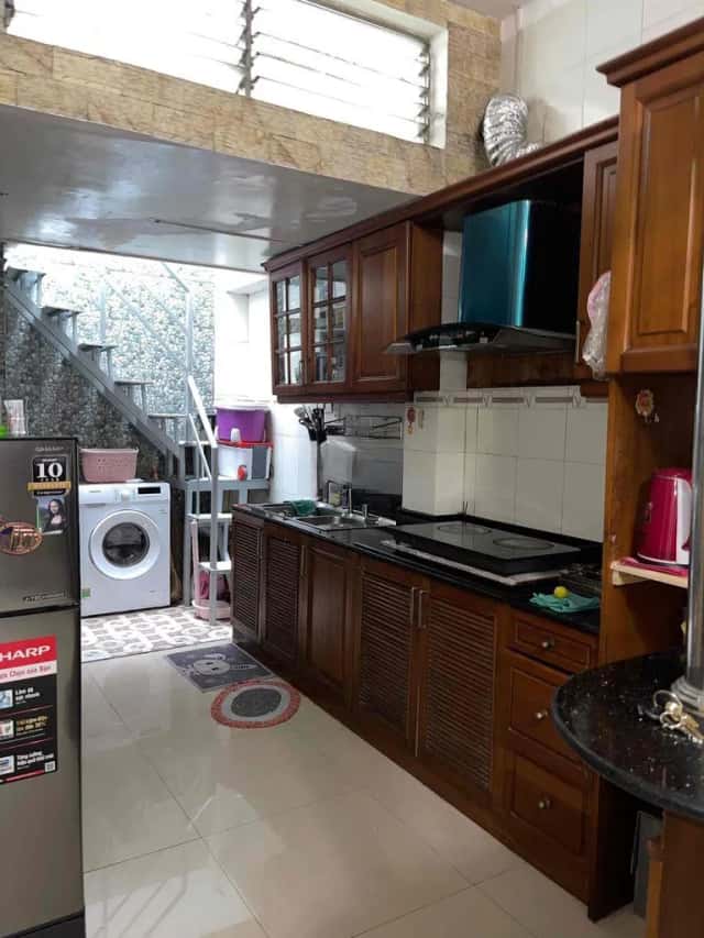 Cho thuê căn hộ chung cư Đường Đinh Tiên Hoàng Quận 1, TP.HCM – giá 15 triệu