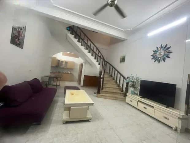 Cho thuê nhà hẻm Phố Láng Hạ Đống Đa, Hà Nội – 3 phòng ngủ, giá 15000 VNĐ