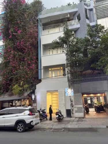 Cho thuê nhà hẻm Đường Trần Nhật Duật Quận 1, TP.HCM – 8 phòng ngủ, giá 70 triệu
