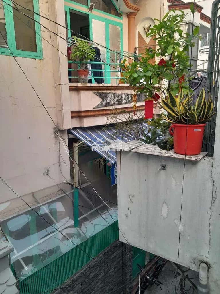Cho thuê nhà hẻm Đường Nguyễn Công Hoan Quận Phú Nhuận, TP.HCM – giá 4 triệu