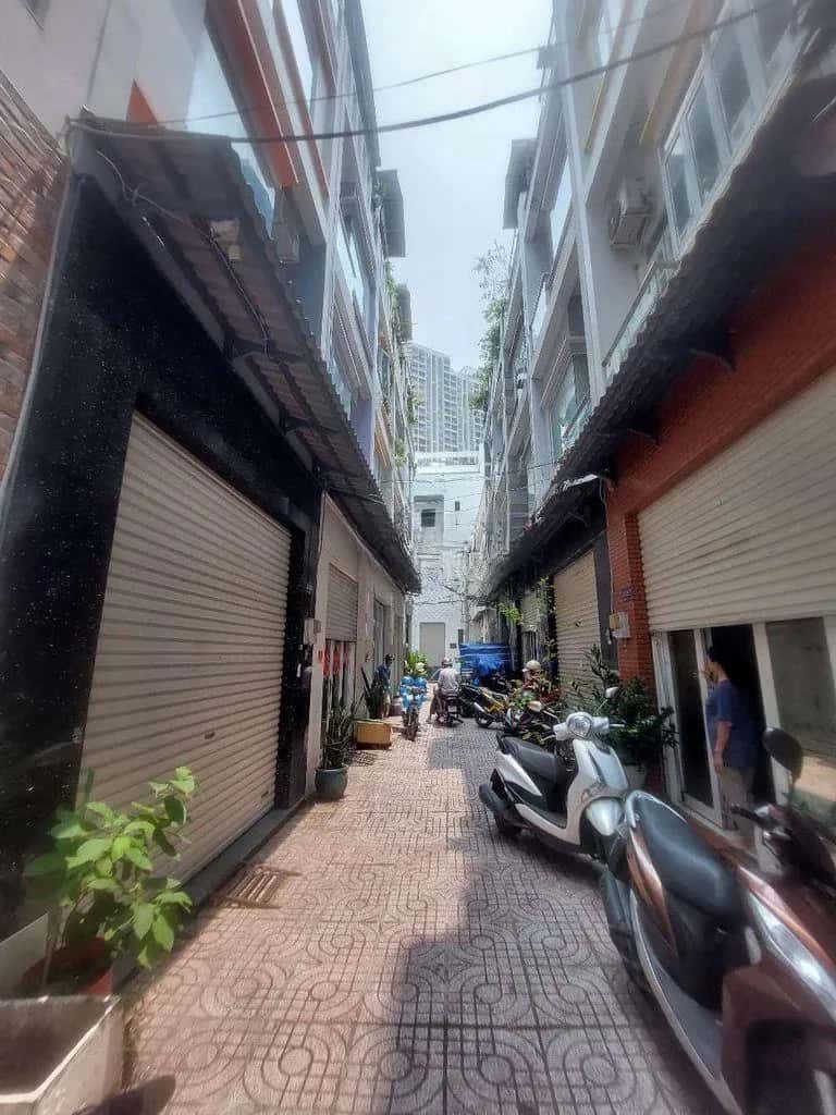 Cho thuê nhà hẻm Bùi Minh Trực Quận 8, TP.HCM – 4 phòng ngủ, giá 10 triệu