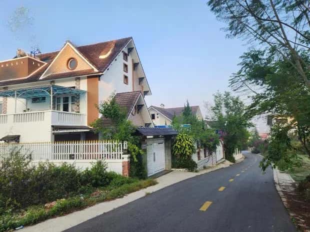 Cho thuê nhà hẻm Nguyễn Hữu Cảnh Thành phố Đà Lạt, Lâm Đồng – 11 phòng ngủ, giá 40 triệu Cho thuê nhà hẻm Nguyễn Hữu Cảnh Thành phố Đà Lạt, Lâm Đồng – 11 phòng ngủ, giá 40 triệu