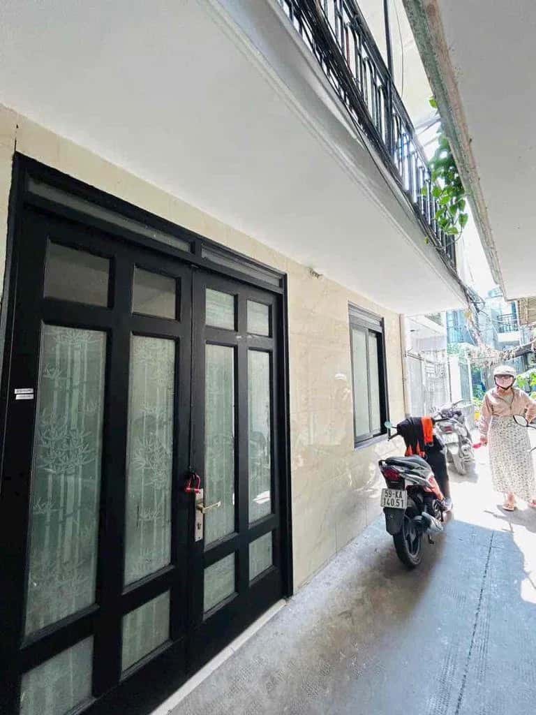 Cho thuê nhà hẻm Đường Lê Văn Lương Quận 7, TP.HCM – 2 phòng ngủ, giá 9 triệu