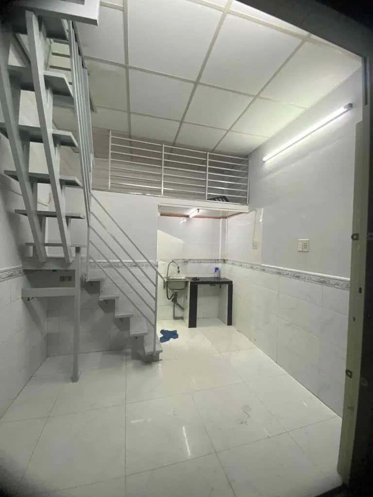 Cho thuê nhà hẻm Nguyễn Khoái Quận 4, TP.HCM – 1 phòng ngủ, giá 4 triệu