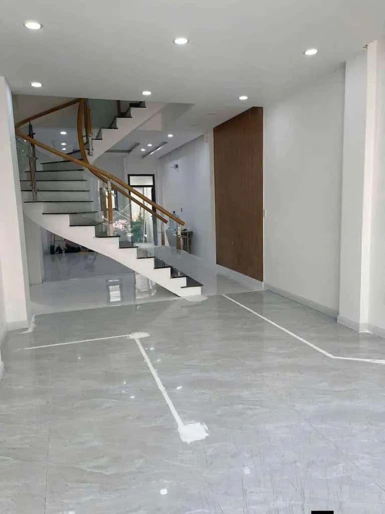 Cho thuê nhà hẻm Đường Nguyễn Văn Yến Quận Tân Phú, TP.HCM – 4 phòng ngủ, giá 18 triệu