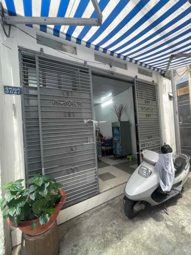 Cho thuê nhà hẻm Đường Ngô Tất Tố Quận Bình Thạnh, TP.HCM – giá 12 triệu