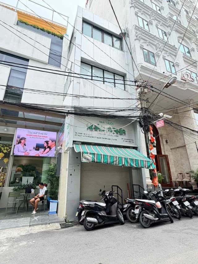 Cho thuê nhà hẻm Đường Lê Thị Hồng Gấm Quận 1, TP.HCM – 5 phòng ngủ, giá 68 triệu Cho thuê nhà hẻm Đường Lê Thị Hồng Gấm Quận 1, TP.HCM – 5 phòng ngủ, giá 68 triệu