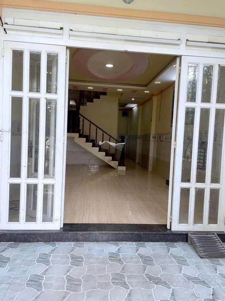 Cho thuê nhà hẻm Trịnh Hoài Đức Dĩ An, TP.HCM – 3 phòng ngủ, giá 9 triệu