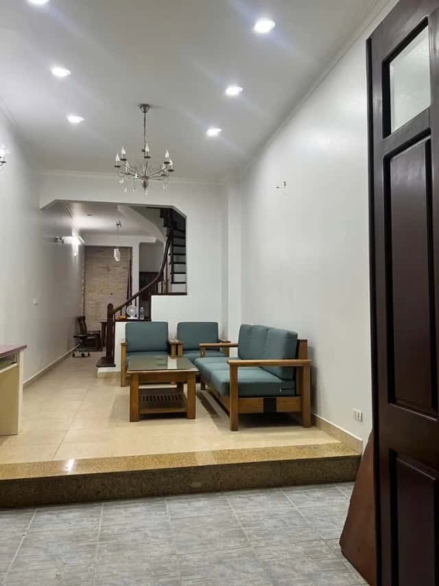 Cho thuê nhà hẻm Đường Nguyễn Chí Thanh Láng, Hà Nội – 4 phòng ngủ, giá 14.5 triệu Cho thuê nhà hẻm Đường Nguyễn Chí Thanh Láng, Hà Nội – 4 phòng ngủ, giá 14.5 triệu