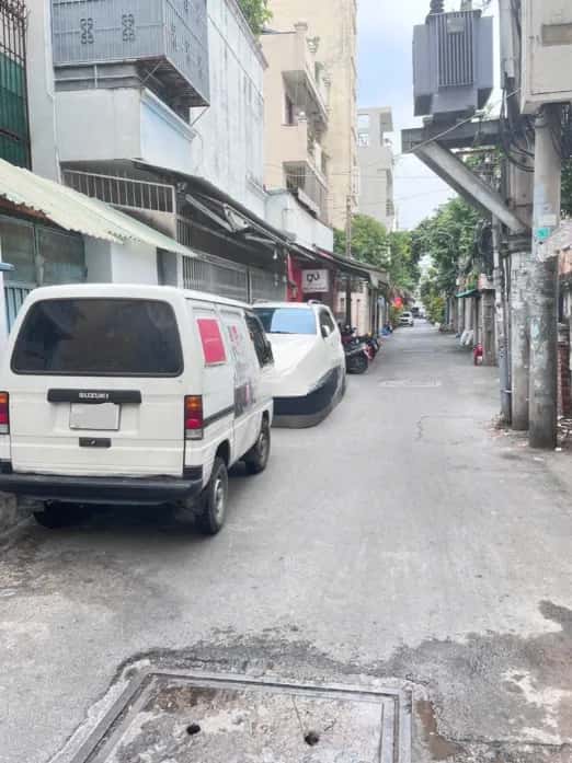 Bán nhà mặt tiền Trường Sa Quận 3, TP.HCM – 3 phòng ngủ, giá 27 tỷ