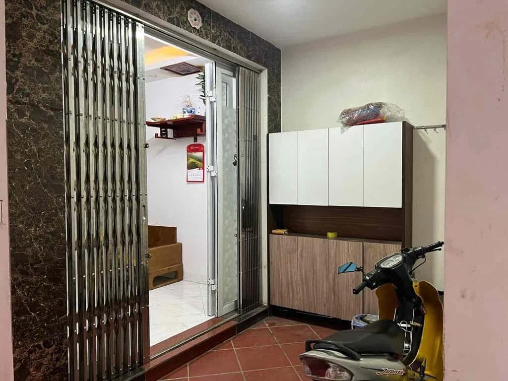 Cho thuê nhà hẻm Phố Hưng Thịnh Yên Sở, Hà Nội – 3 phòng ngủ, giá 10.5 triệu