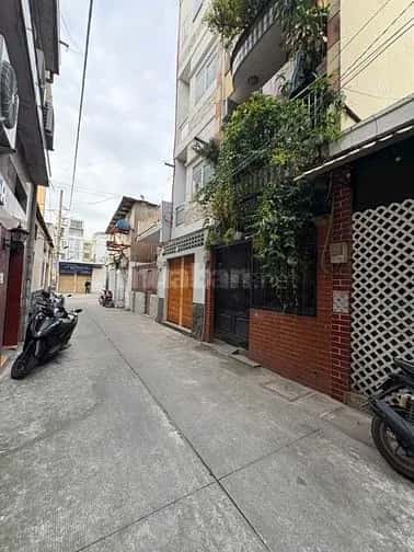 Cho thuê nhà hẻm Đường Hoà Hưng Quận 10, TP.HCM – 2 phòng ngủ, giá 12 triệu