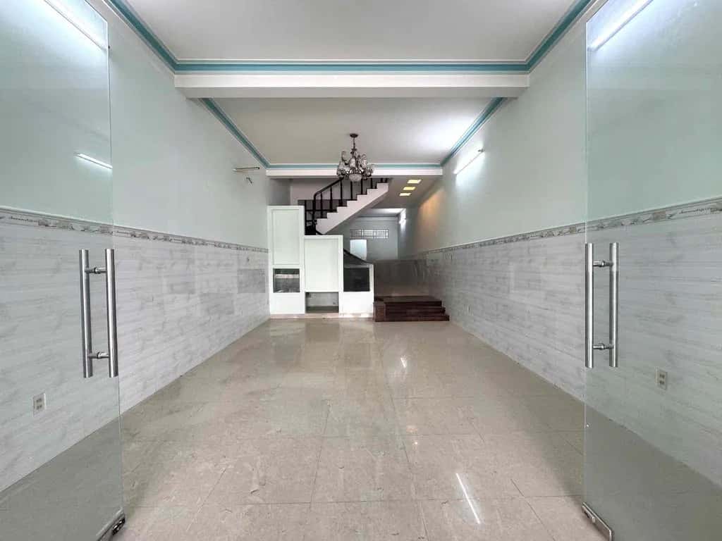 Cho thuê nhà mặt tiền Hung Phu, Can Tho – 3 phòng ngủ, giá 6 triệu