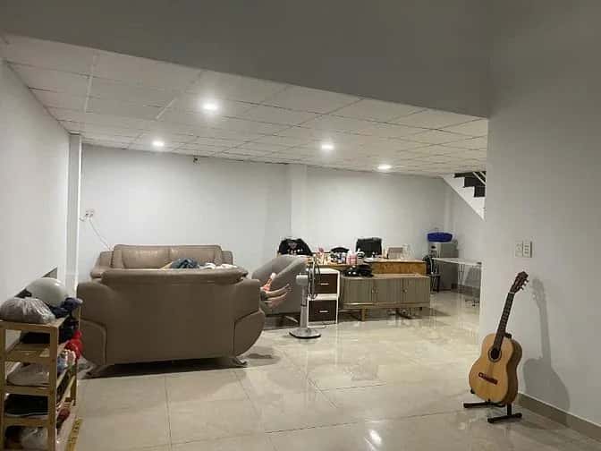 Cho thuê nhà hẻm Nguyễn Phúc Chu Quận Tân Bình, TP.HCM – 2 phòng ngủ, giá 15 triệu