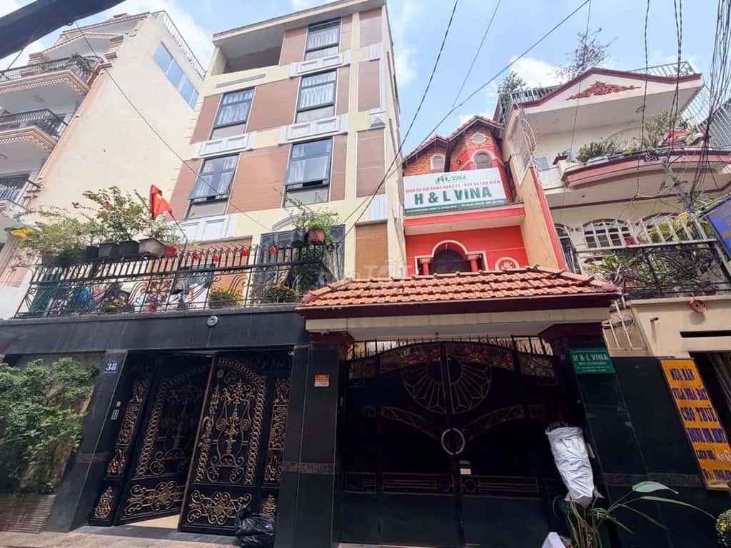 Cho thuê nhà mặt tiền Đường Trường Sơn Quận Tân Bình, TP.HCM – 4 phòng ngủ, giá 23 triệu