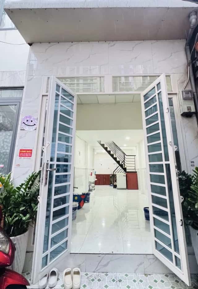 Cho thuê nhà hẻm Nguyễn Hữu Cảnh Bình Thạnh, Ho Chi Minh – 2 phòng ngủ, giá 11 triệu Cho thuê nhà hẻm Nguyễn Hữu Cảnh Bình Thạnh, Ho Chi Minh – 2 phòng ngủ, giá 11 triệu