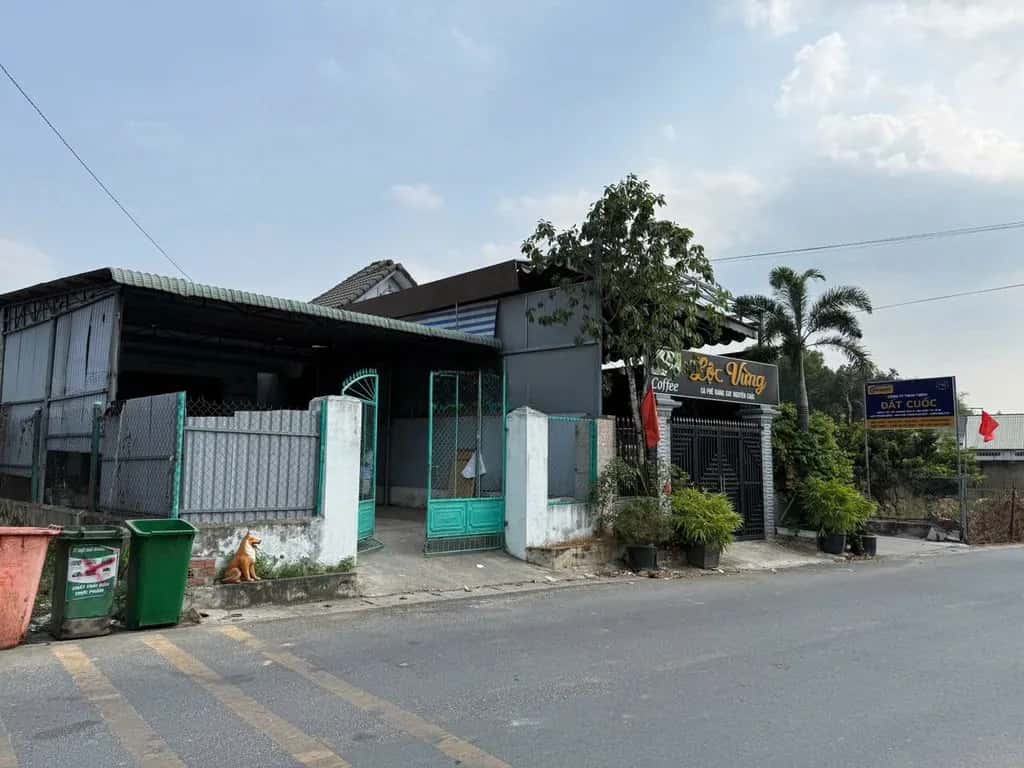 Cho thuê nhà mặt tiền đường Khánh Bình Thị xã Tân Uyên, Ho Chi Minh – 2 phòng ngủ, giá 5.5 triệu