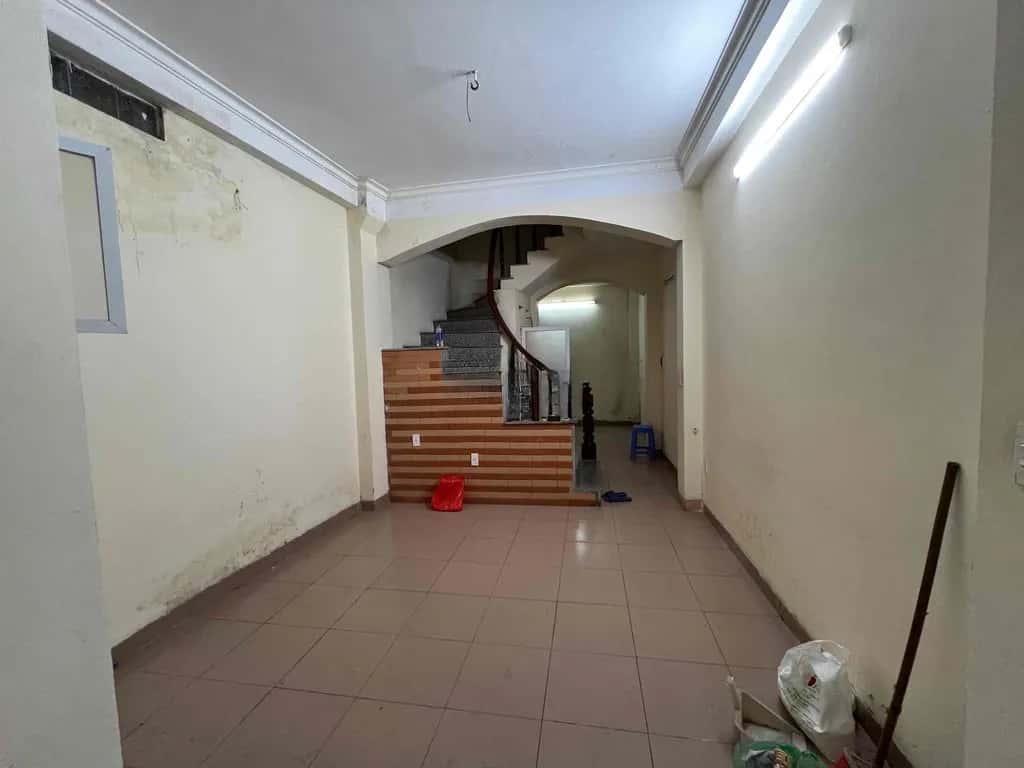 Cho thuê nhà hẻm Khuất Duy Tiến Quận Thanh Xuân, Hà Nội – 5 phòng ngủ, giá 15 triệu