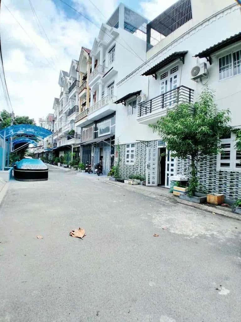 Cho thuê nhà mặt tiền Cầu vượt Tân Thới Hiệp Quận 12, TP.HCM – 2 phòng ngủ, giá 10 triệu
