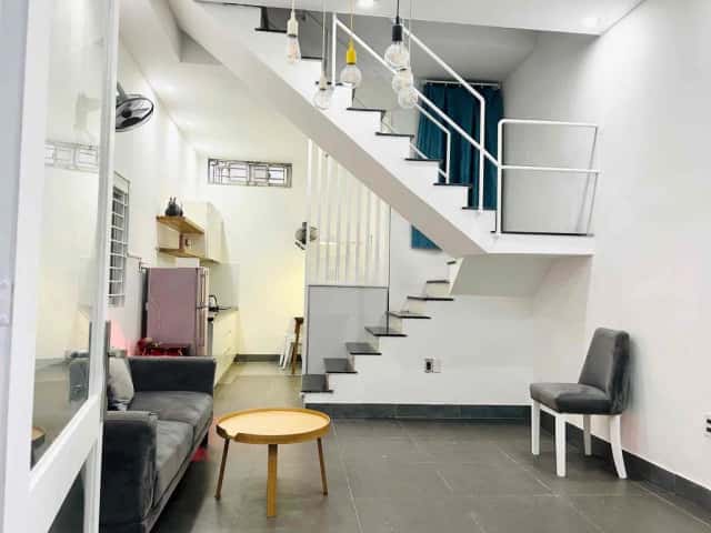 Cho thuê nhà hẻm Cách Mạng Tháng Tám Quận 3, TP.HCM – 4 phòng ngủ, giá 14.5 triệu Cho thuê nhà hẻm Cách Mạng Tháng Tám Quận 3, TP.HCM – 4 phòng ngủ, giá 14.5 triệu