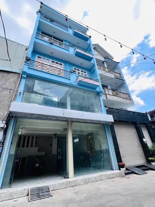Cho thuê nhà mặt tiền Nguyễn Thị Đặng Quận 12, TP.HCM – 5 phòng ngủ, giá 12 triệu
