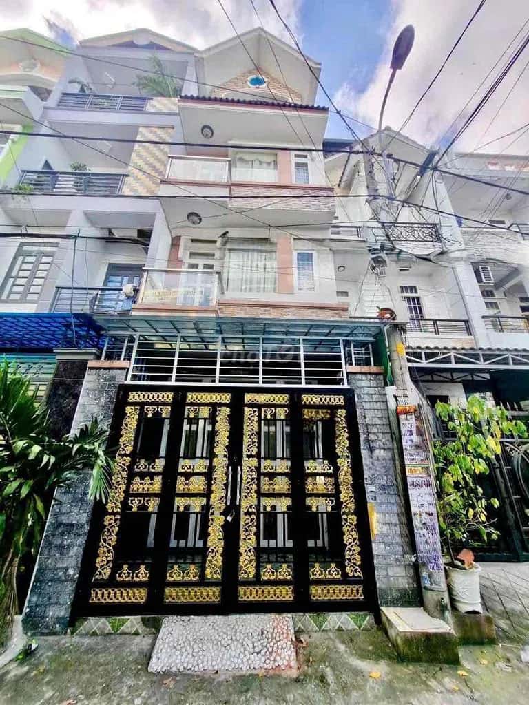Cho thuê nhà mặt tiền Nguyễn Trãi Dĩ An, Bình Dương – 3 phòng ngủ, giá 13 triệu