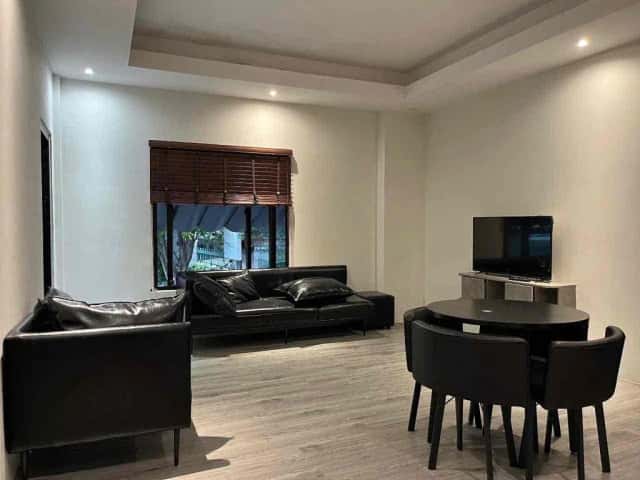 Cho thuê căn hộ dịch vụ Đường Phan Đăng Lưu Quận Phú Nhuận, TP.HCM – 2 phòng ngủ, giá 9.9 triệu