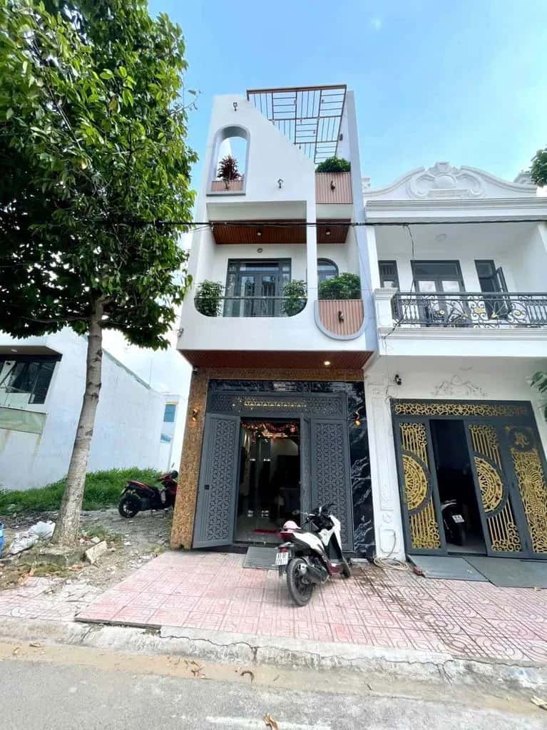 Cho thuê nhà hẻm Bùi Thị Xuân Thành phố Dĩ An, TP.HCM – 3 phòng ngủ, giá 13 triệu