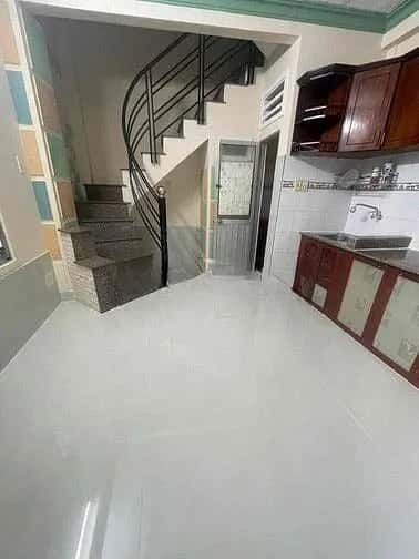 Cho thuê nhà hẻm Quận Phú Nhuận, TP.HCM – 2 phòng ngủ, giá 11 triệu
