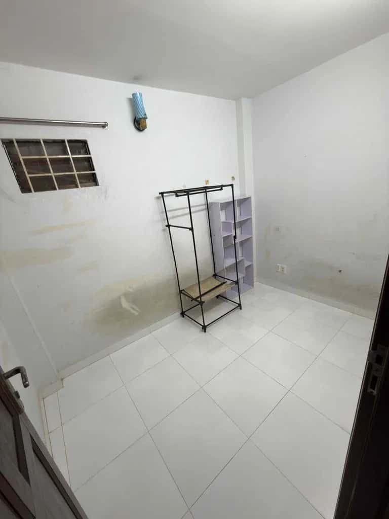 Cho thuê phòng trọ Huỳnh Tịnh Của Quận Bình Thạnh, TP.HCM – 1 phòng ngủ, giá 2.4 triệu