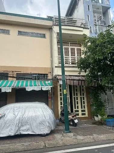 Cho thuê nhà hẻm Đường Ba Đình Quận 8, TP.HCM – 4 phòng ngủ, giá 12 triệu