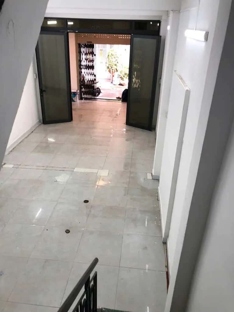 Cho thuê nhà hẻm Nguyễn Biểu Quận 5, TP.HCM – 3 phòng ngủ, giá 16 triệu