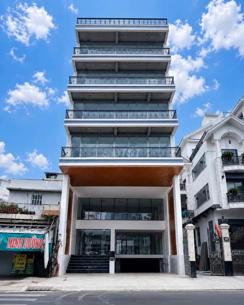 Cho thuê nhà mặt tiền Tân Sơn Nhì Quận Tân Phú, TP.HCM – giá 180 triệu