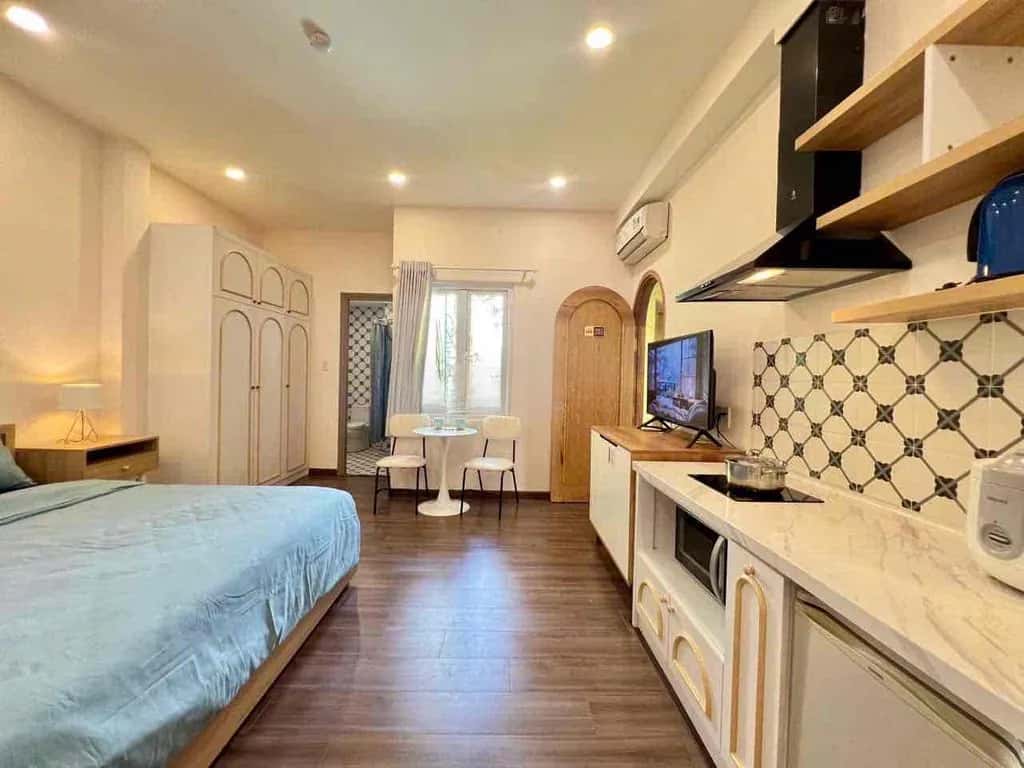 Cho thuê căn hộ chung cư Đường Đề Thám Quận 1, TP.HCM – 1 phòng ngủ, giá 8.5 triệu