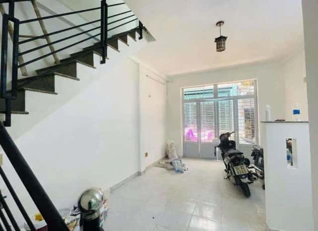 Cho thuê nhà hẻm Lạc Long Tân Bình, Ho Chi Minh – 2 phòng ngủ, giá 8.5 triệu Cho thuê nhà hẻm Lạc Long Tân Bình, Ho Chi Minh – 2 phòng ngủ, giá 8.5 triệu