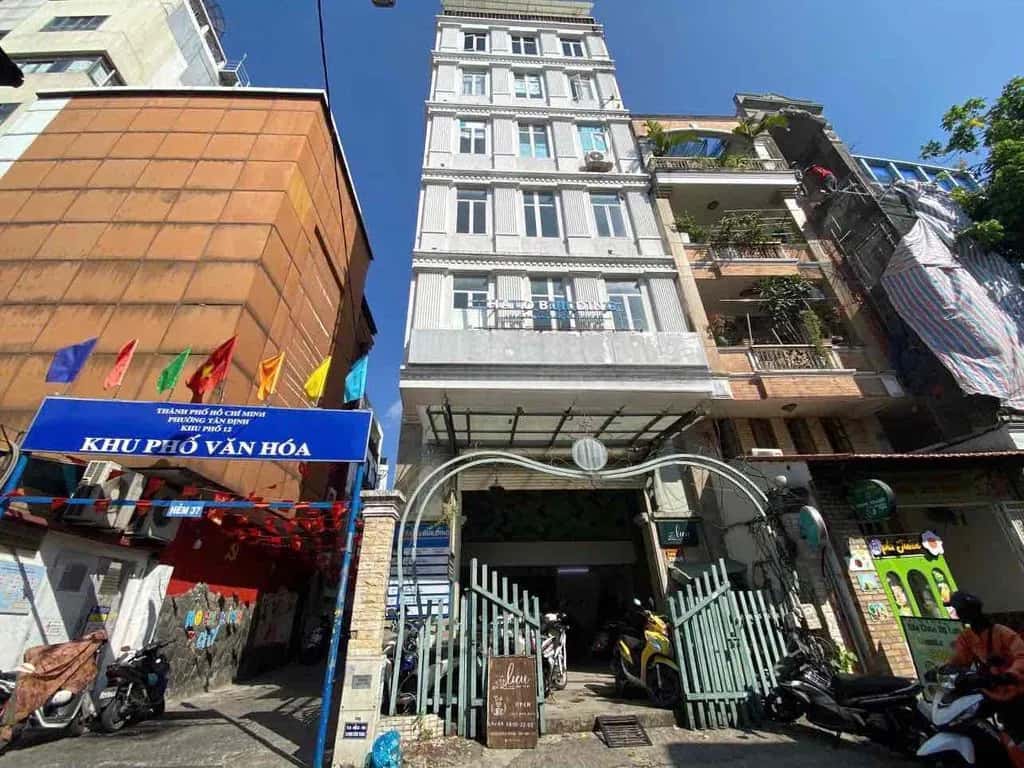 Cho thuê nhà mặt tiền Ðinh Công Tráng Quận 1, TP.HCM – 10 phòng ngủ, giá 160 triệu