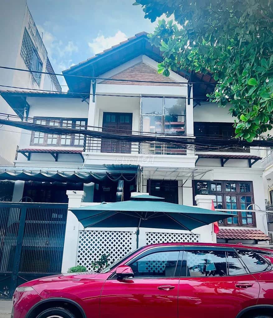 Cho thuê nhà hẻm Hoàng Dư Khương Quận 10, TP.HCM – 5 phòng ngủ, giá 20 triệu