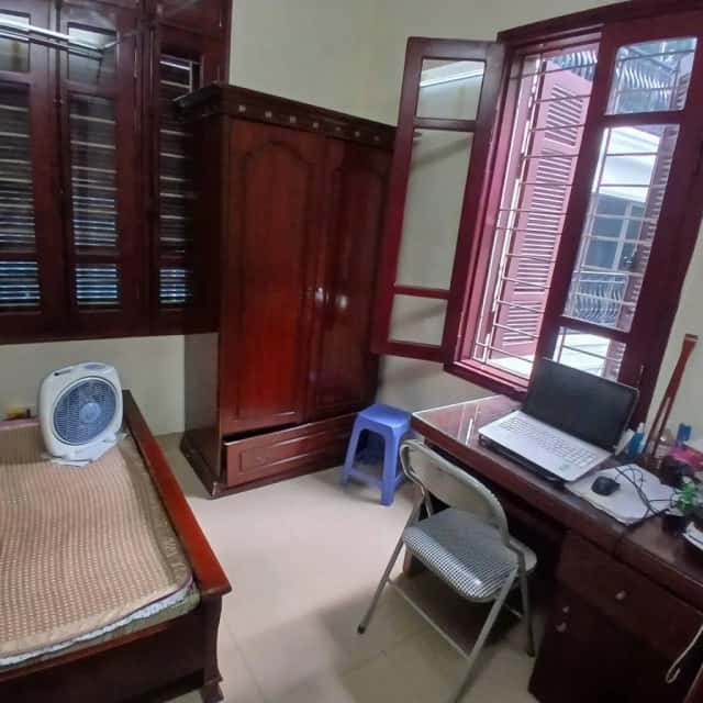Cho thuê nhà hẻm Nguyễn Văn Huyên Quận Cầu Giấy, Hà Nội – 5 phòng ngủ, giá 17 triệu Cho thuê nhà hẻm Nguyễn Văn Huyên Quận Cầu Giấy, Hà Nội – 5 phòng ngủ, giá 17 triệu