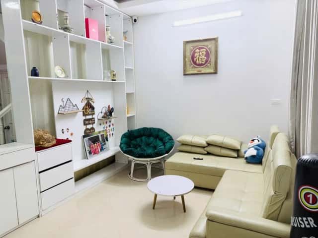 Cho thuê nhà hẻm Cau Giay, Ha Noi – 3 phòng ngủ, giá 18.5 triệu Cho thuê nhà hẻm Cau Giay, Ha Noi – 3 phòng ngủ, giá 18.5 triệu