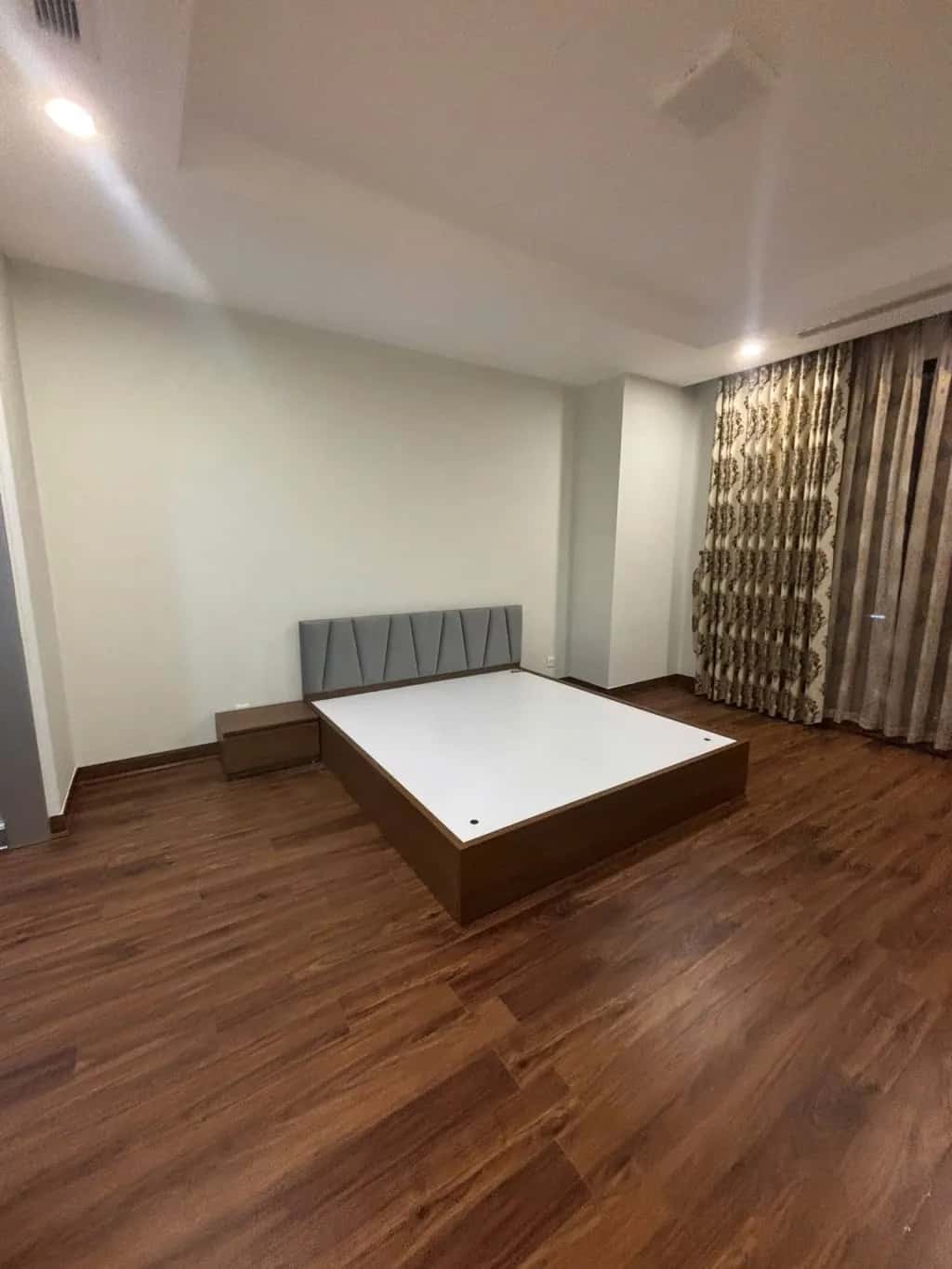 Cho thuê căn hộ chung cư Phố Thượng Đình Khương Đình, Hà Nội – 3 phòng ngủ, giá 30 triệu