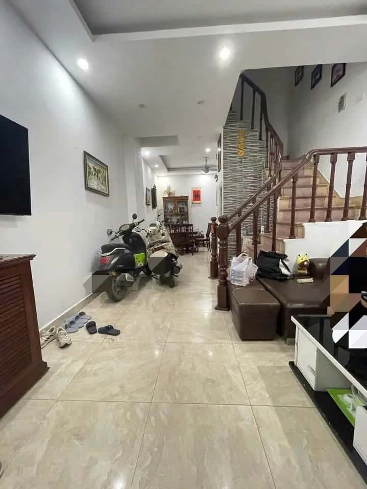 Cho thuê nhà hẻm Phố Phạm Tuấn Tài Cầu Giấy, Hà Nội – 5 phòng ngủ, giá 13.5 triệu