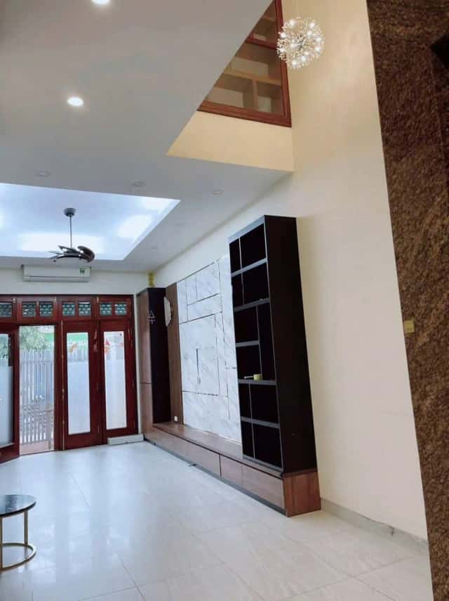 Cho thuê nhà hẻm Đường Nguyễn Xiển Quận Thanh Xuân, Hà Nội – 5 phòng ngủ, giá 25 triệu