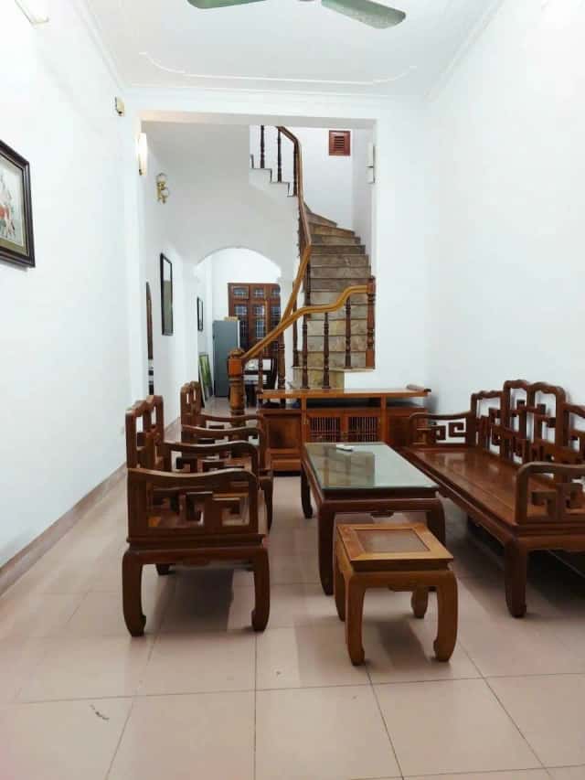 Cho thuê nhà hẻm P. Lộc Ô Chợ Dừa, Hà Nội – 2 phòng ngủ, giá 11.5 triệu Cho thuê nhà hẻm P. Lộc Ô Chợ Dừa, Hà Nội – 2 phòng ngủ, giá 11.5 triệu