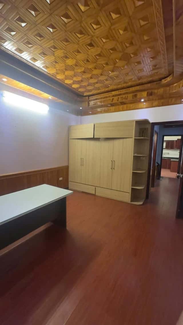 Cho thuê nhà hẻm Phố Dịch Vọng Hậu Cầu Giấy, Hà Nội – 6 phòng ngủ, giá 23 triệu